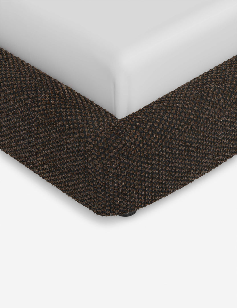 #color::brown-basket-boucle #size::twin #size::full #size::queen #size::king #size::cal-king