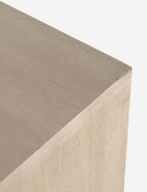 Moneo Nightstand