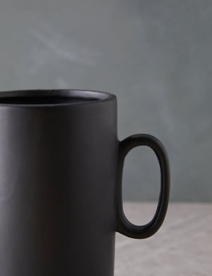 Makhi Vase