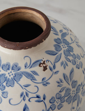 Cairns Vase