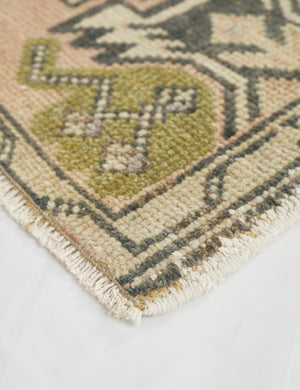 Dilruba Vintage Mini Rug, 1'8