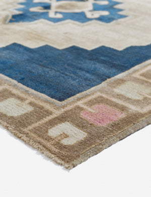 Kamer Vintage Rug, 5'4